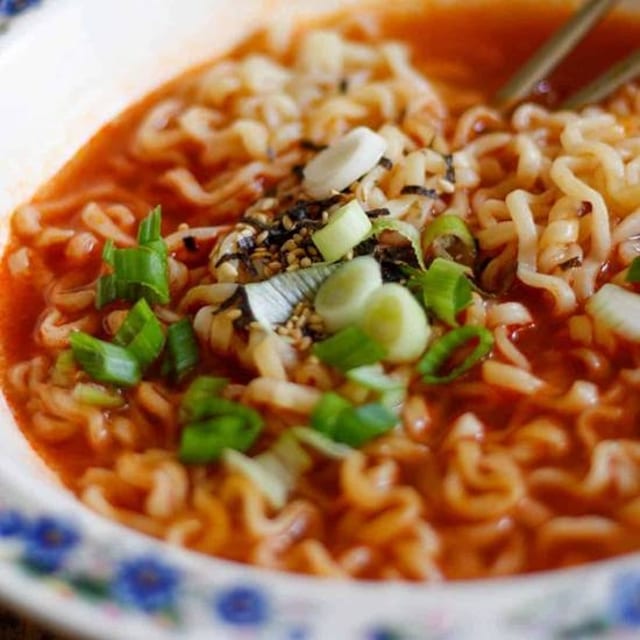 Korean Spicy Ramen 韩式公仔面.