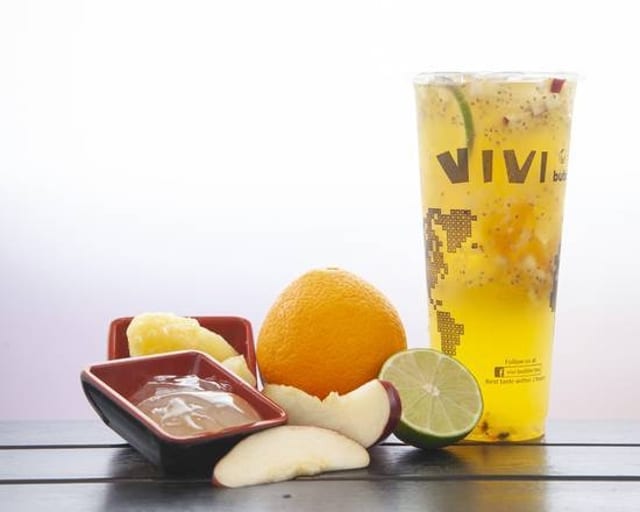 Vivi's Signature Fruit Tea 招牌缤纷水果茶.