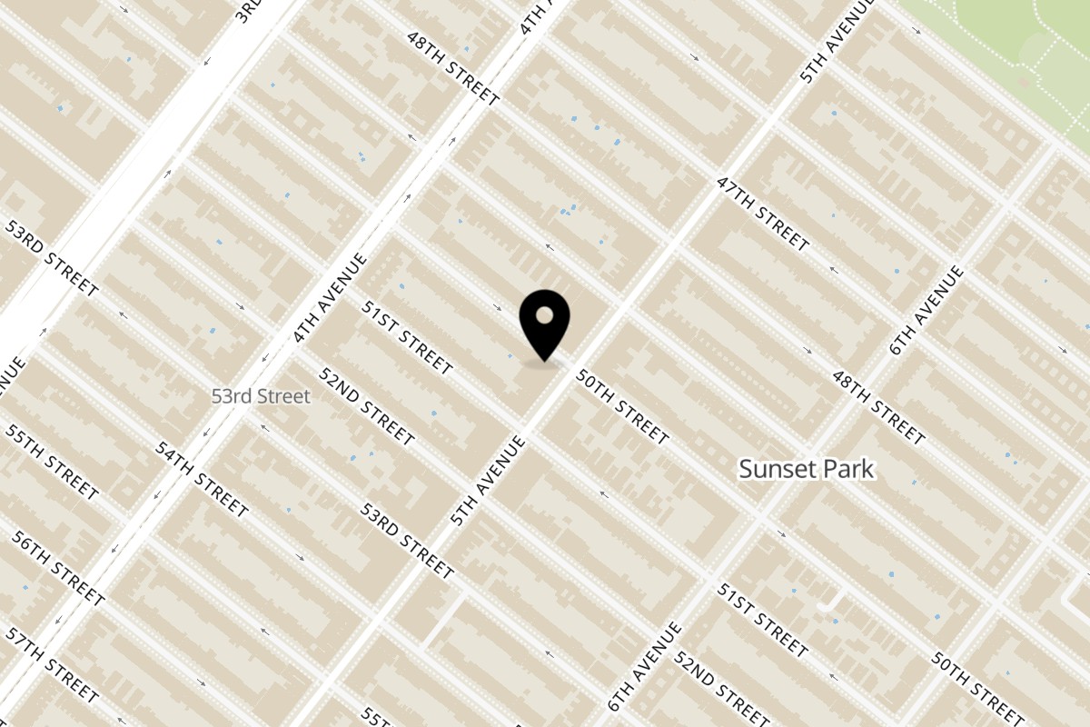 Map showing the location of Vivi Bubble Tea Sunset Park (5th Avenue) on 5002 5th Ave in Brooklyn